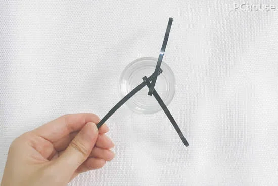 玫瑰香薰蜡烛制作过程