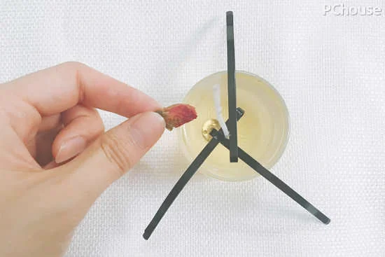 玫瑰香薰蜡烛制作过程